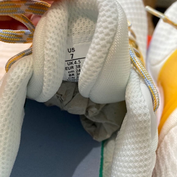 Nike Training Shoes - Picture 4 of 6